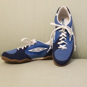 UMBRO blue athletic shoes